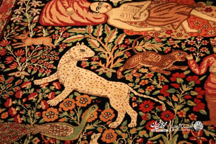 نمونه‌ای از آثار اهدا شده به موزه فرش ایران
