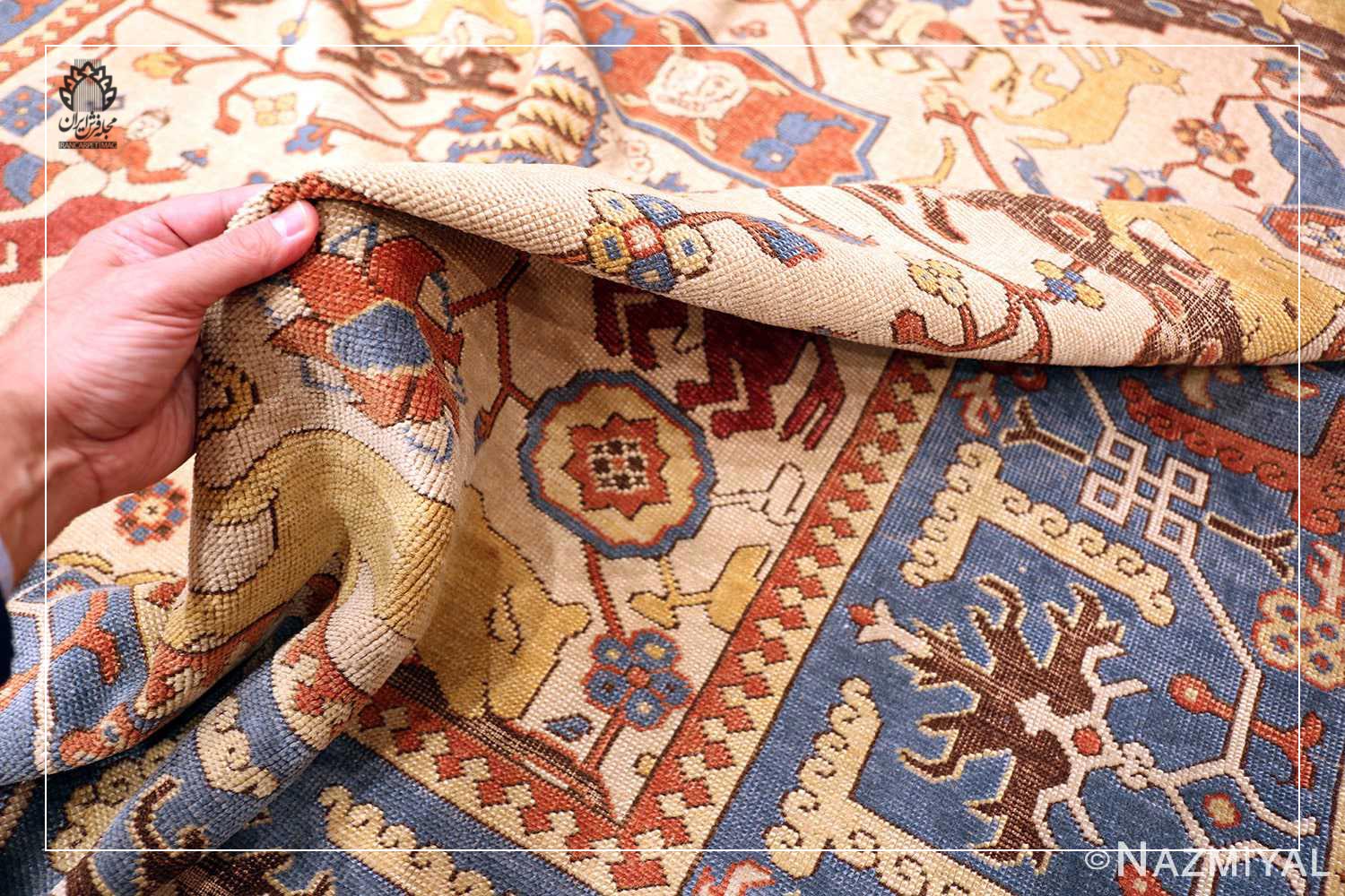 این فرش با الهام از طرح و نقش فرش‌های ایرانی در سال 1900م در ترکیه بافته و به دست تئودور تودوک کهنه شده است و هم اکنون در مجموعه نزمیال نگهداری می‌شود